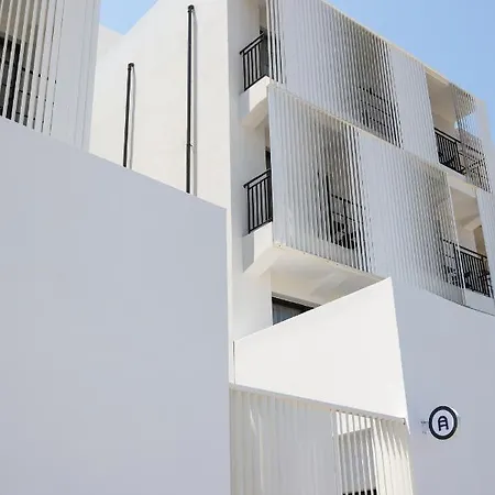 Alinea Urban Saripolou Square 5*